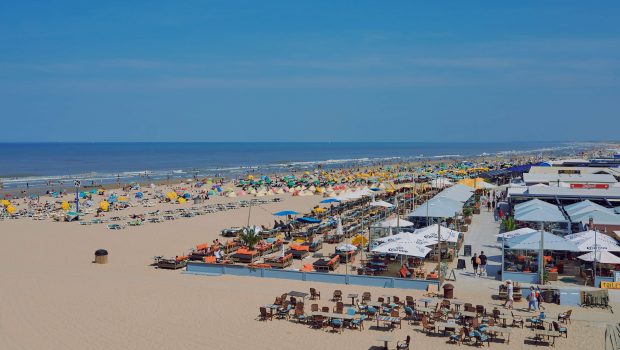 beach clubs scheveningen